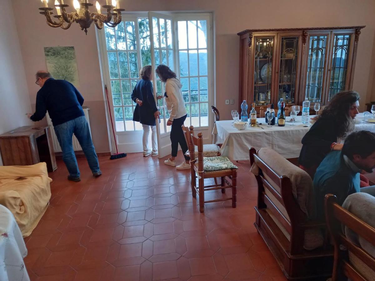 Casa Vacanza Villa Patrizia Follo Alto Екстер'єр фото