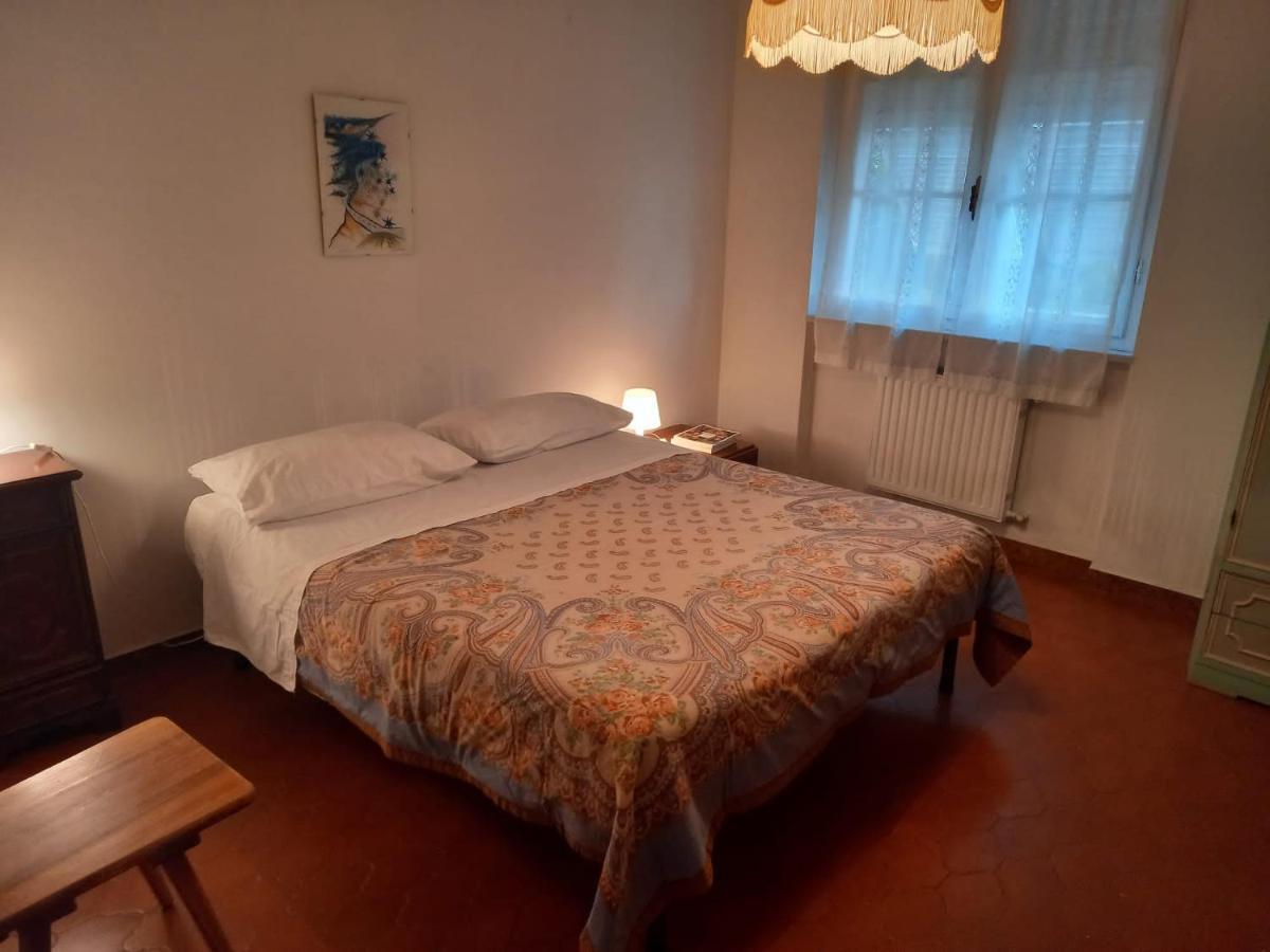 Casa Vacanza Villa Patrizia Follo Alto Екстер'єр фото