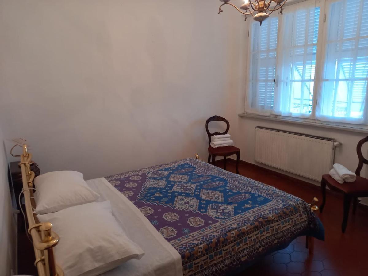 Casa Vacanza Villa Patrizia Follo Alto Екстер'єр фото
