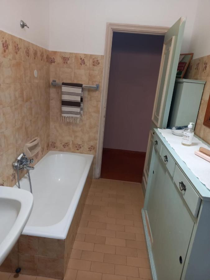 Casa Vacanza Villa Patrizia Follo Alto Екстер'єр фото