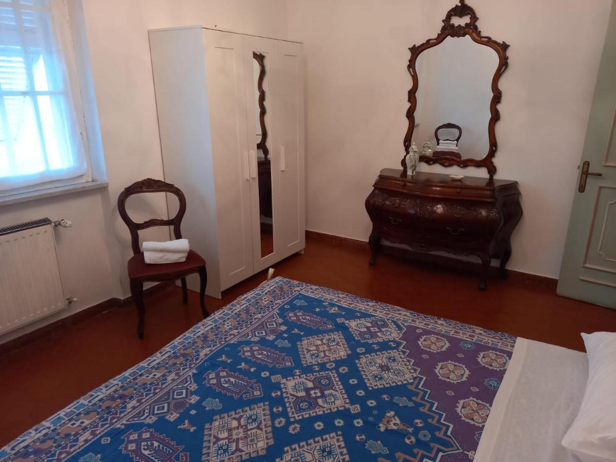 Casa Vacanza Villa Patrizia Follo Alto Екстер'єр фото